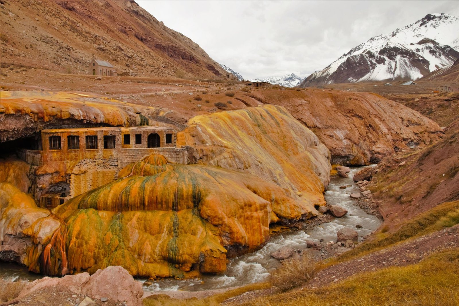 Puente del Inca Alta Montaña Mendoza